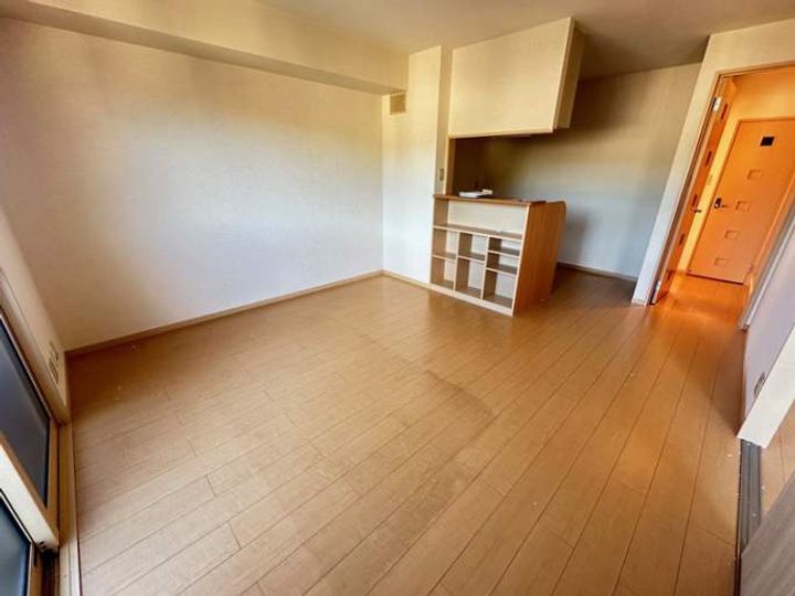 パインテールⅡの居間