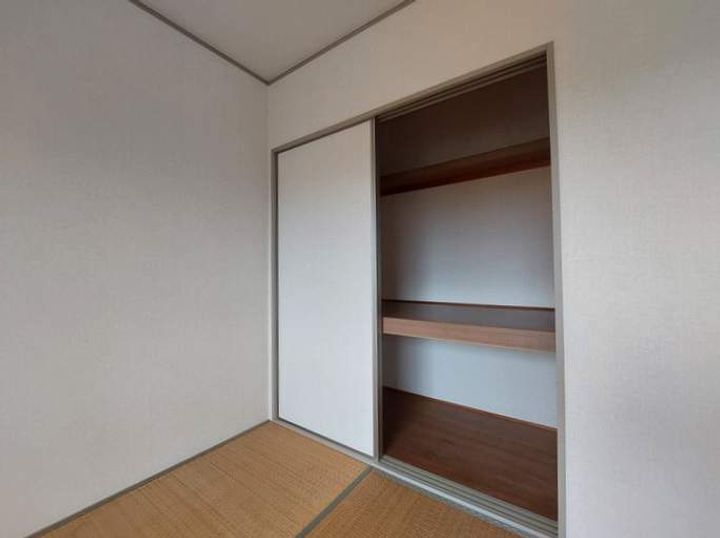 グロワール長行 B棟の内装