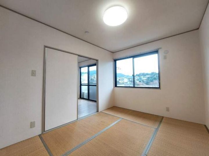 グロワール長行 B棟の内装