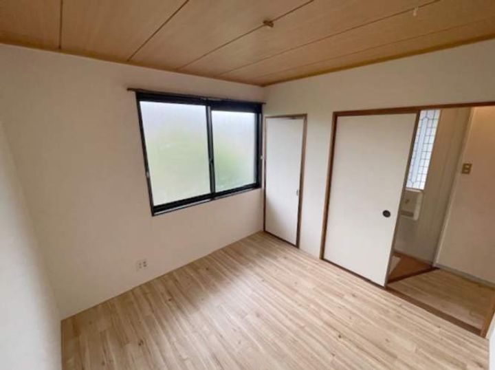 ボンセジュール企救丘 A棟の居間