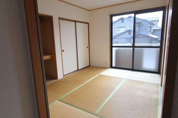 セジュール鴨生田 A棟の内装