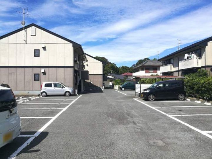 セジュール鴨生田 A棟の外観