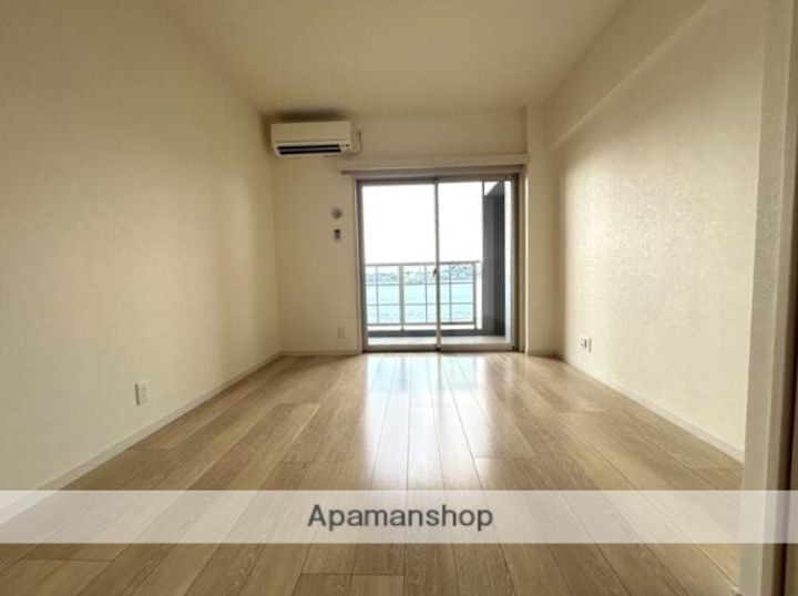 福岡県北九州市門司区西海岸2丁目の賃貸マンションの居間