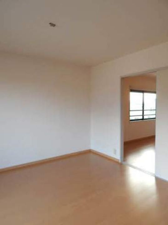 福岡県北九州市八幡西区町上津役東1丁目の賃貸アパートの内装