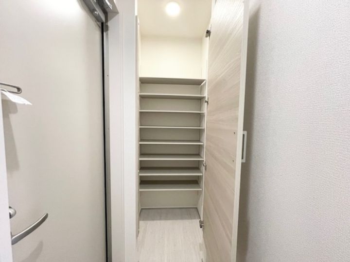 DーROOM守恒IIの玄関