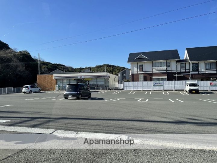 レジデンス相坂102の周辺