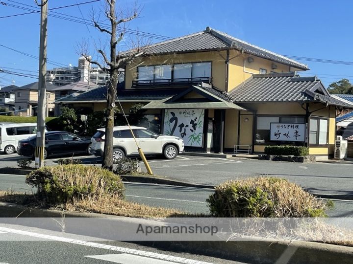 レジデンス相坂102の周辺