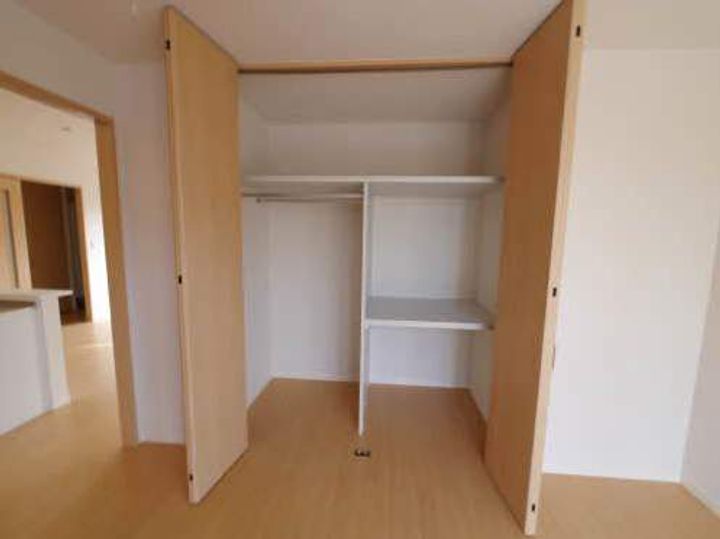 福岡県北九州市若松区ひびきの南2丁目の賃貸アパートの内装