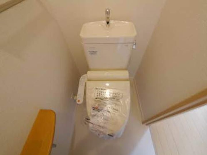 福岡県北九州市若松区ひびきの南2丁目の賃貸アパートの内装