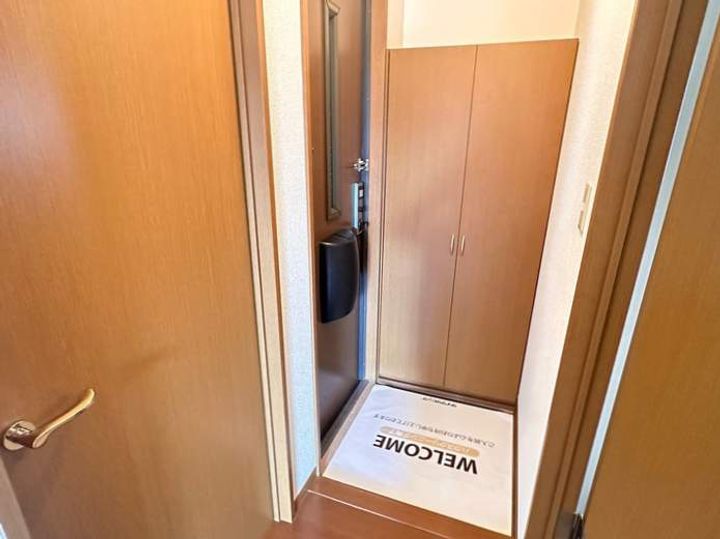 エボリューションの玄関