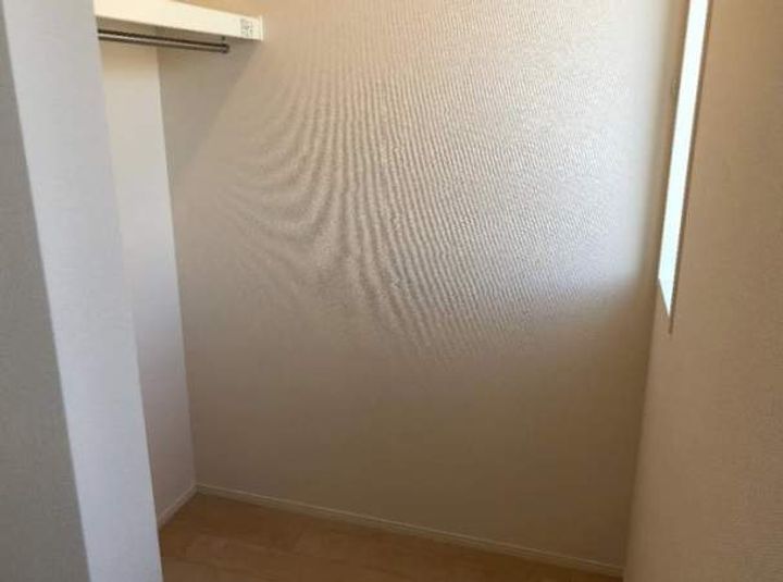 八幡西区東鳴水四丁目新築アパートの内装