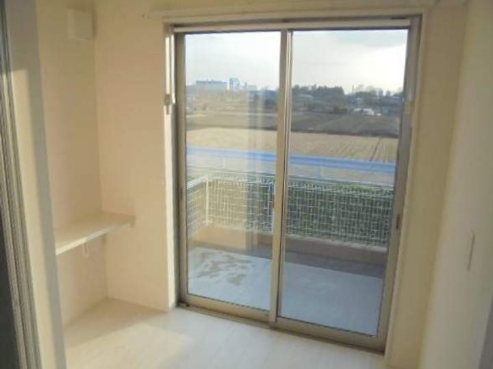 八幡西区東鳴水四丁目新築アパートの内装