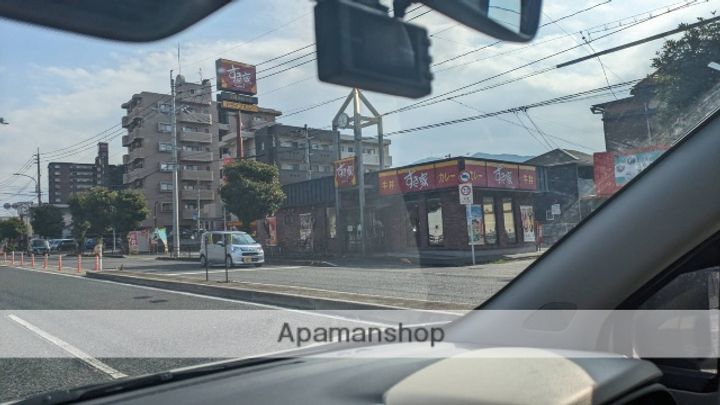 メゾン・ド・青山の周辺
