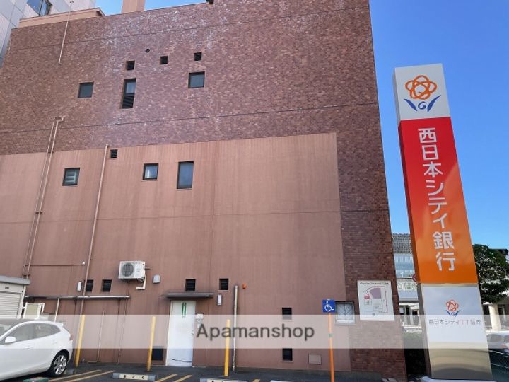 メゾン・ド・青山の周辺