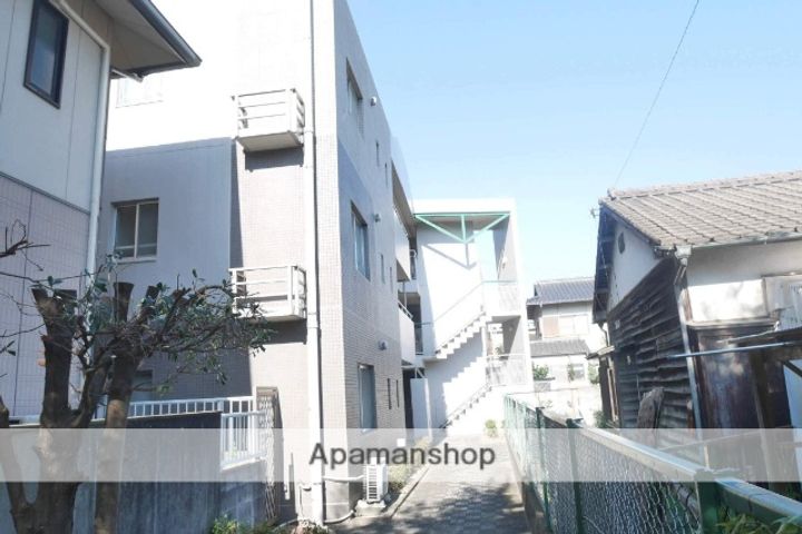 福岡県大野城市瓦田1丁目の賃貸マンションの外観