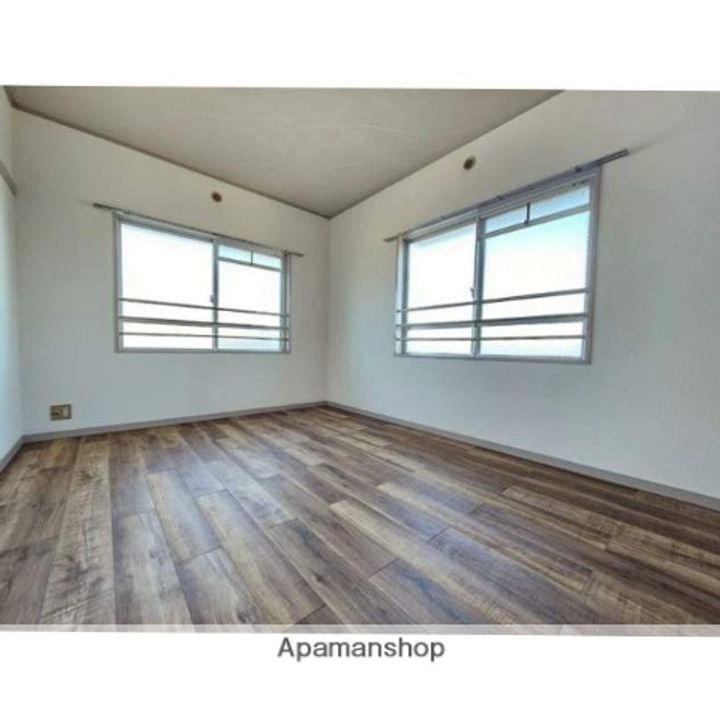 福岡県太宰府市国分1丁目の賃貸マンションの玄関