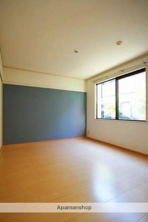 福岡県太宰府市宰都2丁目の賃貸アパートの居間