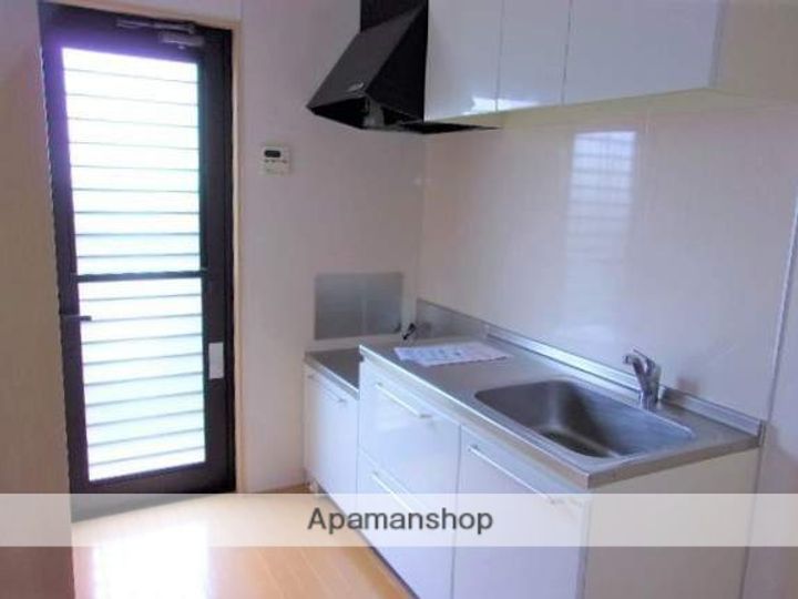 福岡県大野城市下大利3丁目の賃貸アパートのキッチン