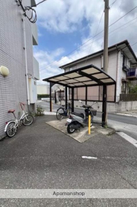 福岡県太宰府市大字向佐野の賃貸マンションの外観