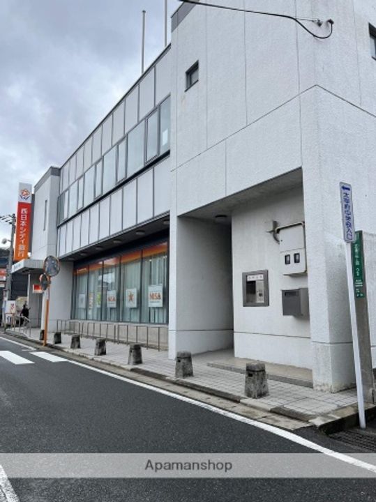 ハイネス五条の周辺