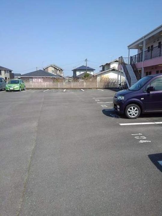 サンヒルズ中島の外観