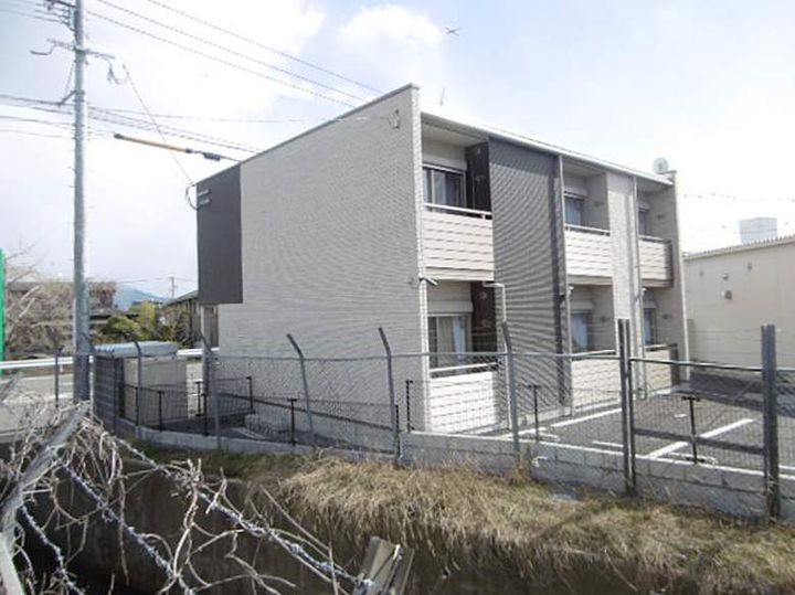 クレイノNKグランシャリオ103の外観