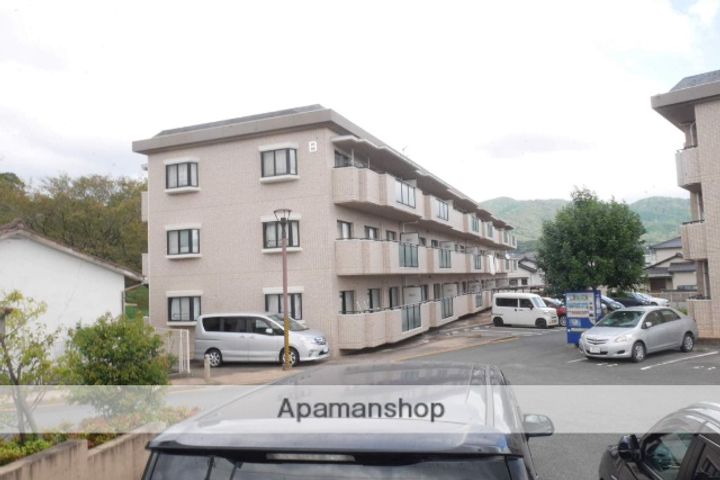 福岡県太宰府市吉松1丁目の賃貸マンションの外観