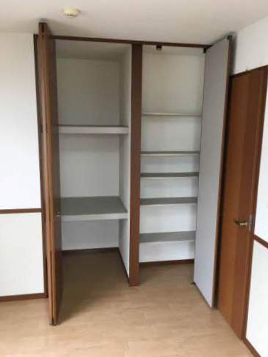 アイリス南山手 A棟の内装