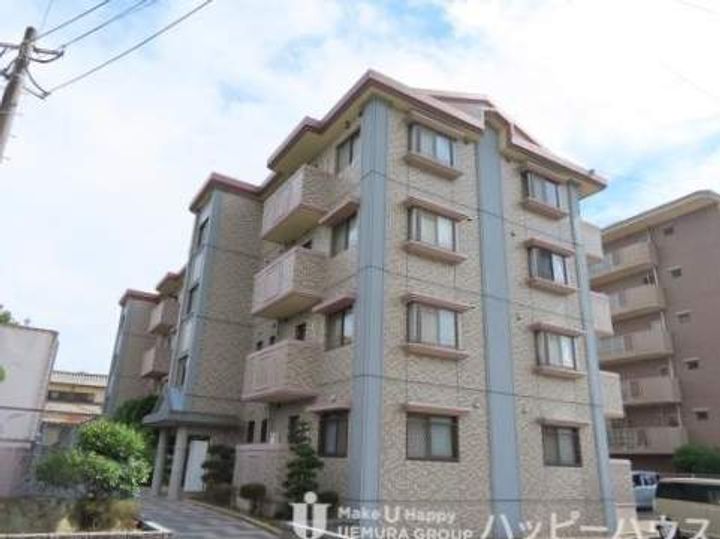 RESIAS CHIKUSHINO BLDG.の外観