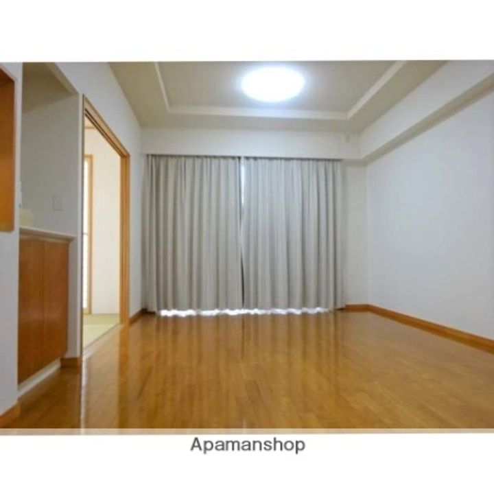 福岡県大野城市白木原1丁目の賃貸マンションの居間