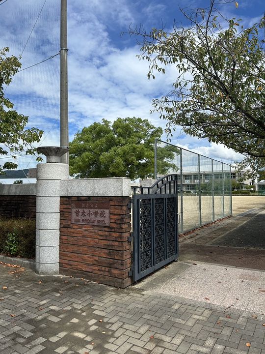 セントラルカーサの周辺