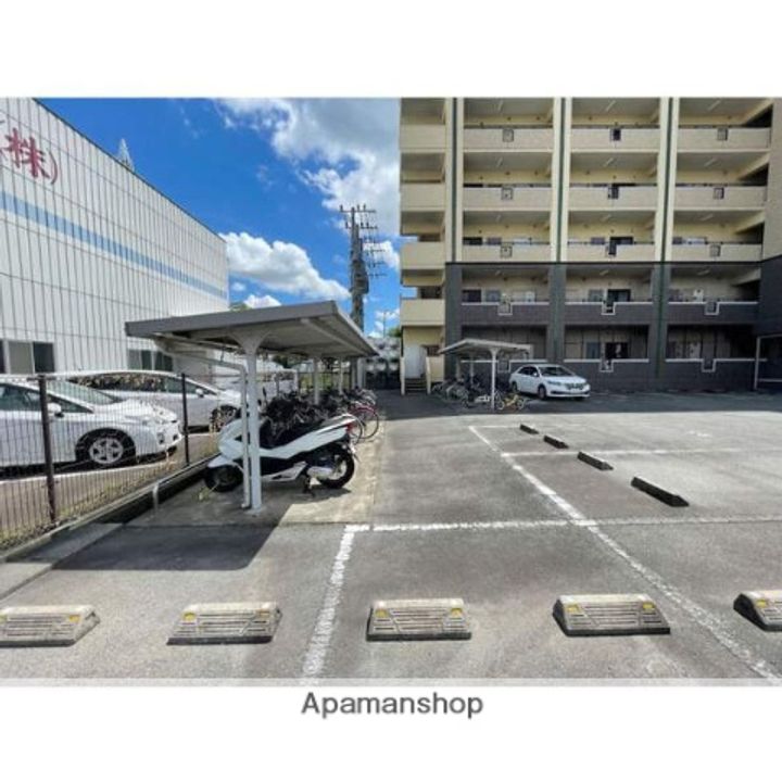 E.POPULAR Ⅱの外観