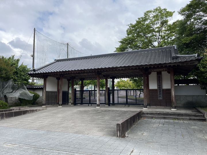 セリバテール太宰府の周辺