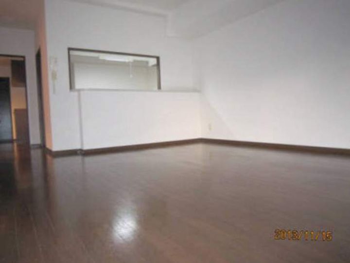 ロイヤルクローバーの居間