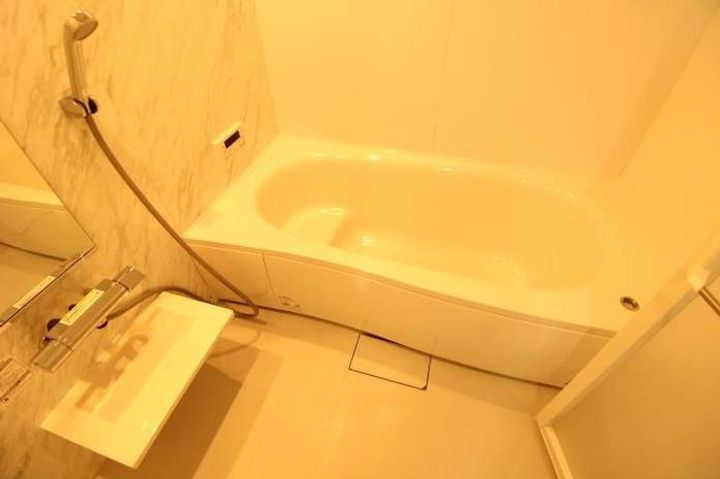 トリシア 東大利の風呂