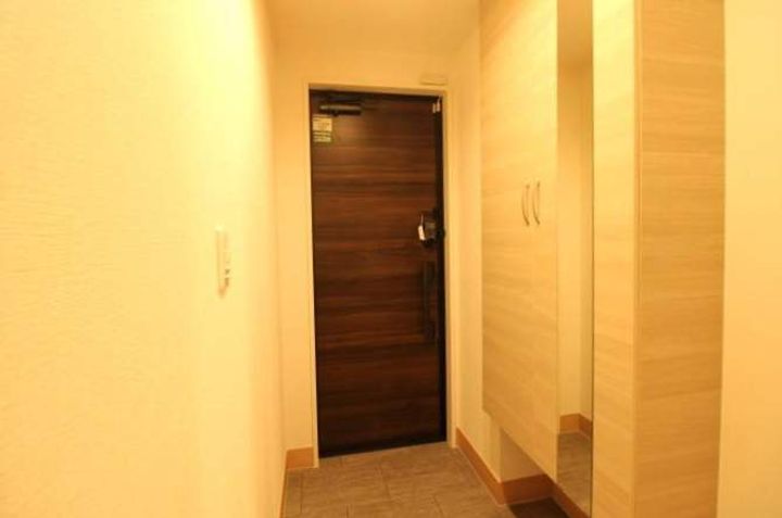 トリシア 東大利の玄関