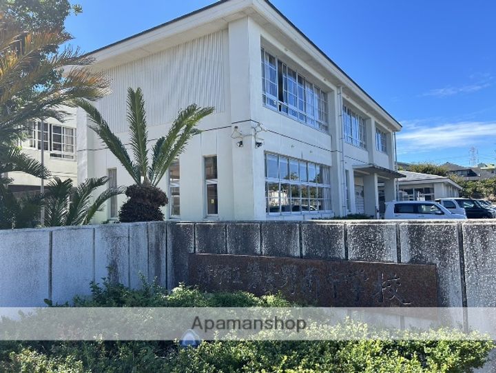 メゾン玉虫の周辺