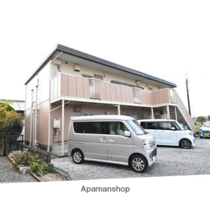 ハイツ中小路の外観