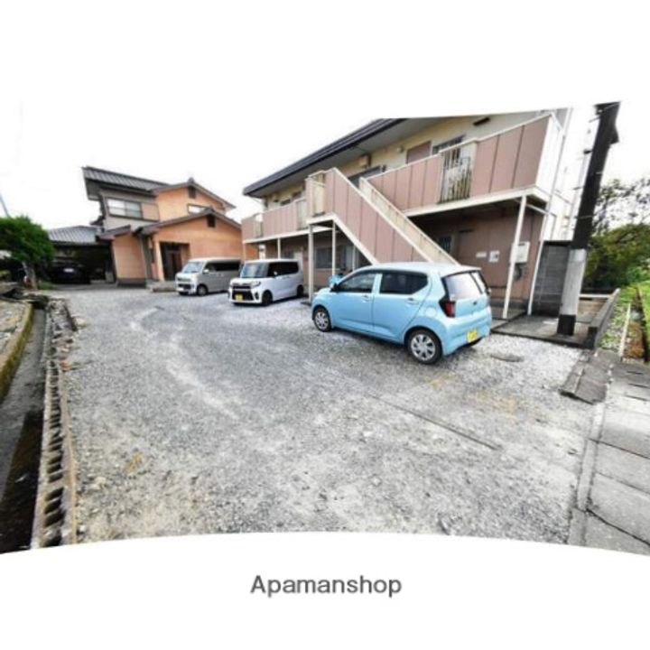 ハイツ中小路の外観