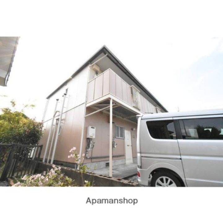 ハイツ中小路の外観