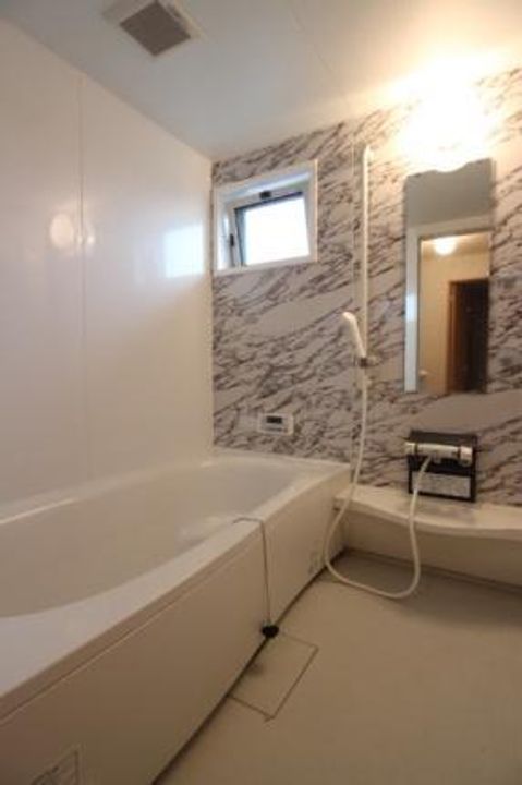 ペールド・ルーチェ A棟201の風呂