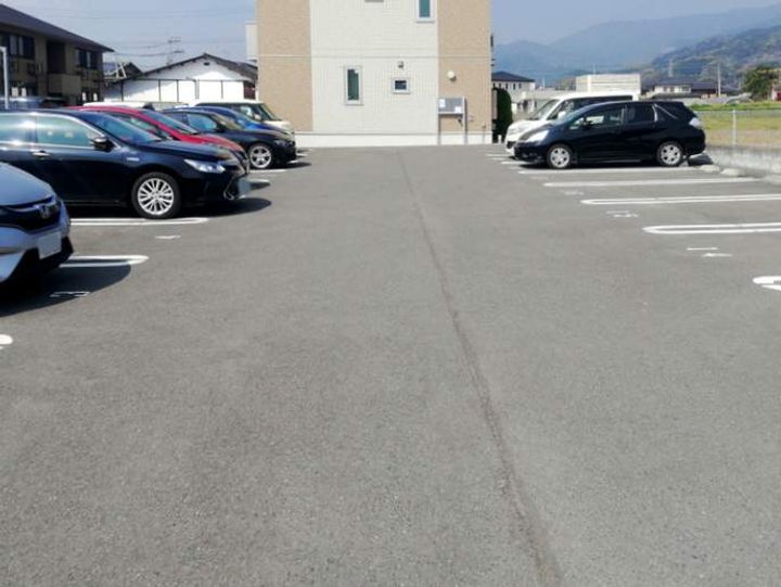 ルメート若葉IIの外観