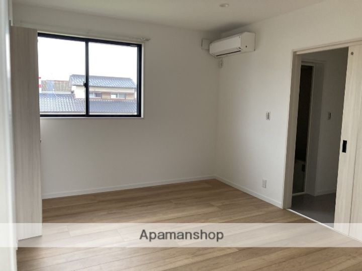 シャインラッシュⅡの居間