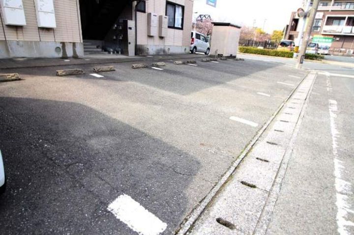 ルミエールヒルズの外観