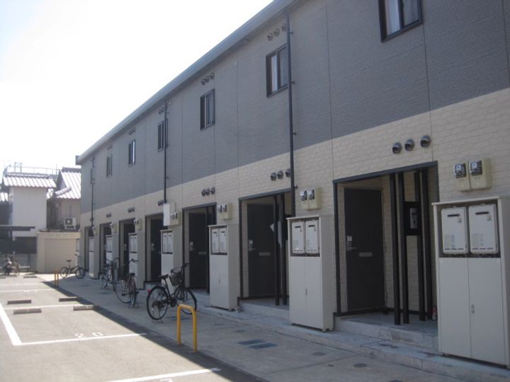 レオパレスドイシャンⅡ102の外観