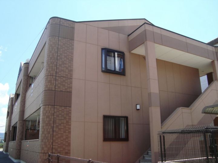 サンコート・パイン201の外観