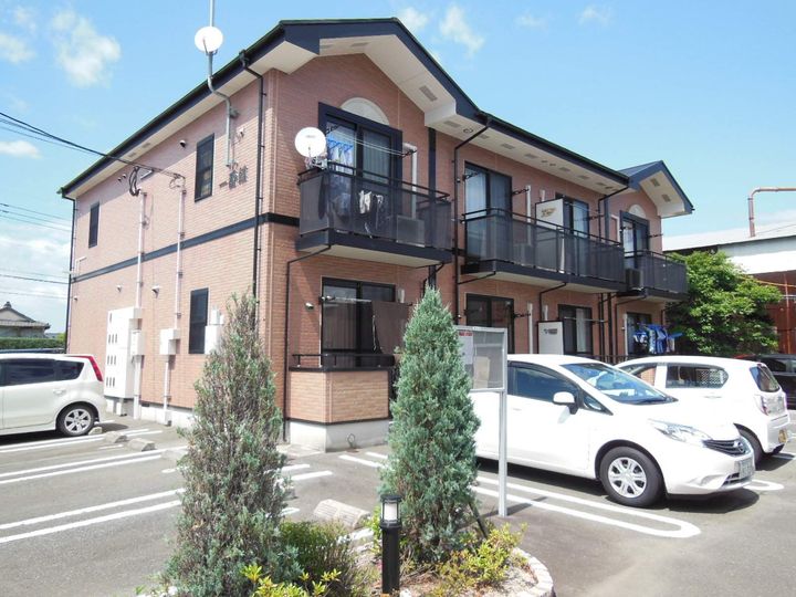 ボンヌ・シャンス一番館の外観