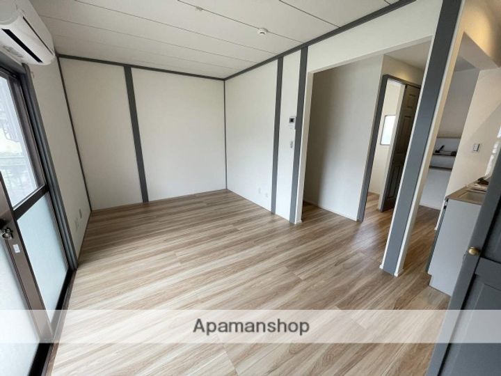 長浜グリーンハイツⅠ202の居間