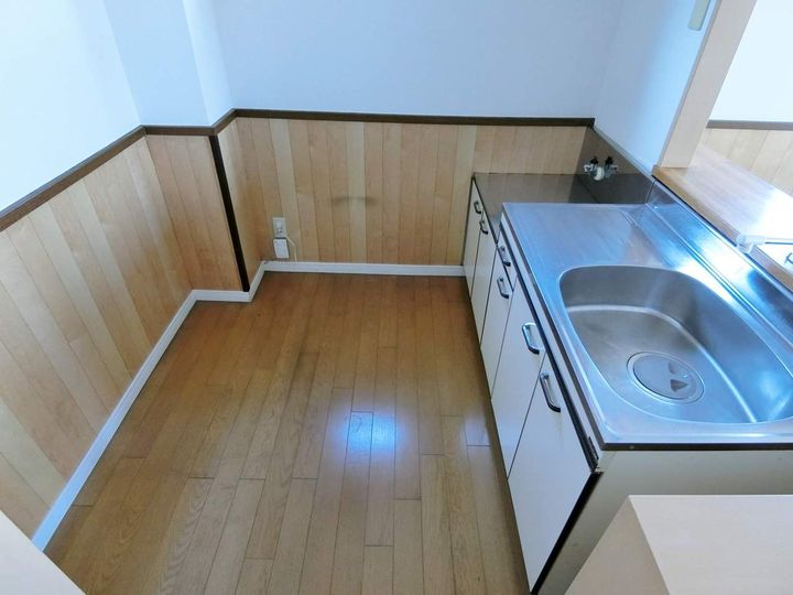 リバティー室岡101の内装