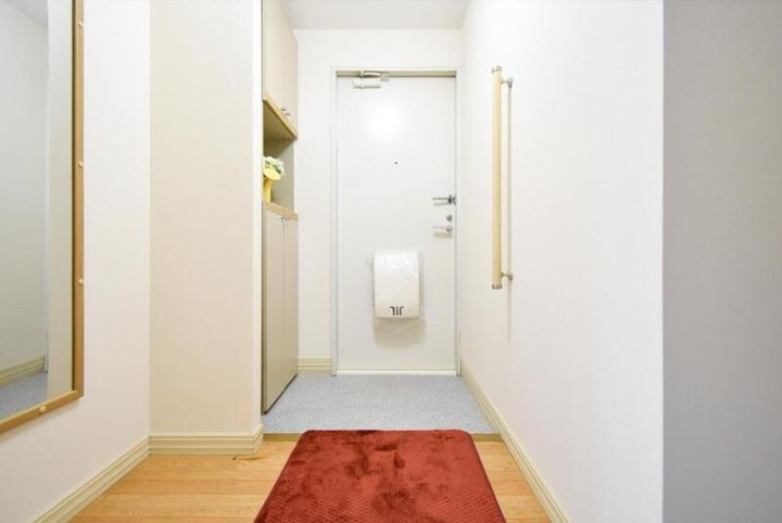 フレグランスハイツB202の玄関